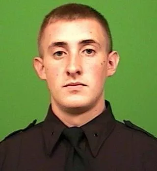 NUEVA YORK-POLICIA BALEADO