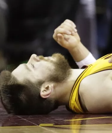 Matthew Dellavedova, Stephen Curry