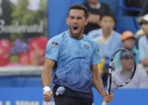 Victor Estrella vence a ecuatoriano y  define pase de RD al playoff Mundial de la Copa Davis