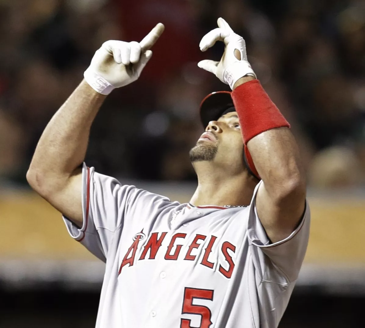 Pujols resurge  como  “máquina” de bateo