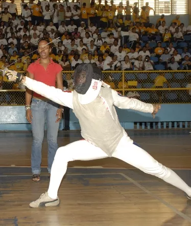 COMPETENCIA DE ESGRIMA