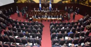 Asamblea Nacional Revisora aprueba Reforma Constitucional para dar paso a la reelección presidencial consecutiva