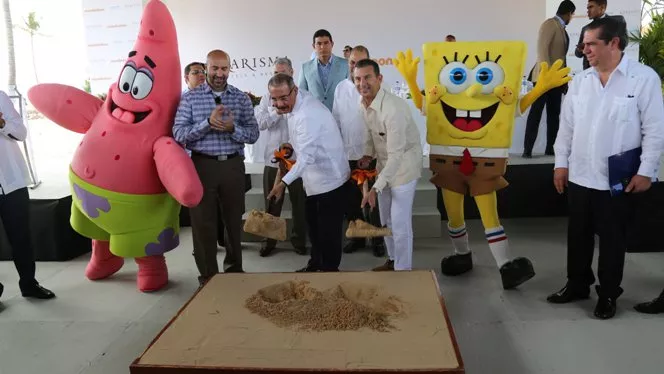 Presidente Medina da primer palazo para construcción de hotel Nickelodeon en Punta Cana