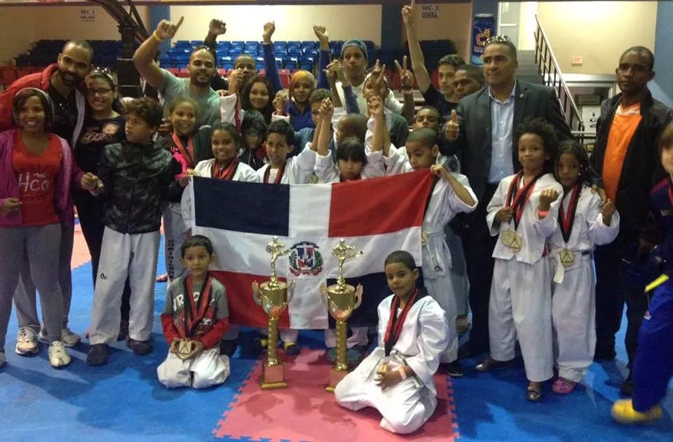 Academia dominicana  de Tae kwon do gana primer lugar en competencia internacional