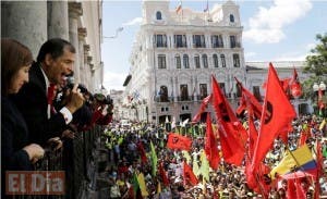 Rafael Correa retira proyectos que causaron protestas