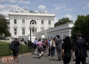 Evacuan sala de prensa de Casa Blanca por amenaza de bomba