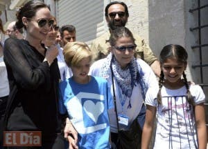 Angelina Jolie visita un campo de refugiados en Turquía