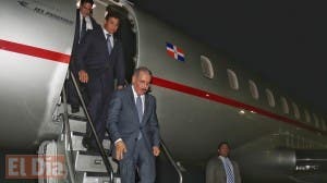 Danilo Medina regresa al país tras participar en Cumbre del SICA en Guatemala