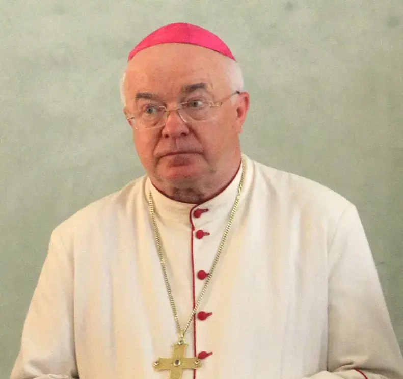 Vaticano dice que el exnuncio Jozef Wesolowski murió a causa de un infarto