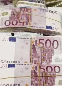 Un cliente deja 1,000 euros de propina