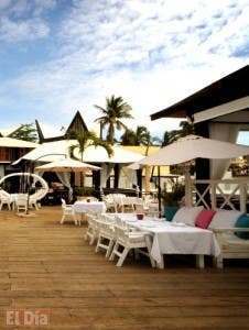 Neptunos Restaurant recibe certificado  TripAdvisor