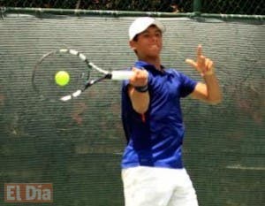 Quezada y Hardt ganan tenis