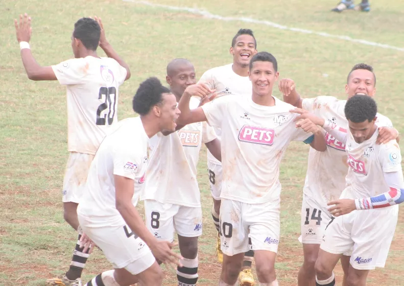 37_Deportes_02_22,p01