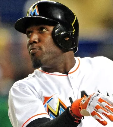  Los Marlins reciben llamadas por Ozuna