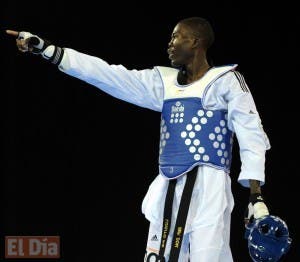 Luisito Pie avanza a semifinal Taekwondo y asegura medalla para RD