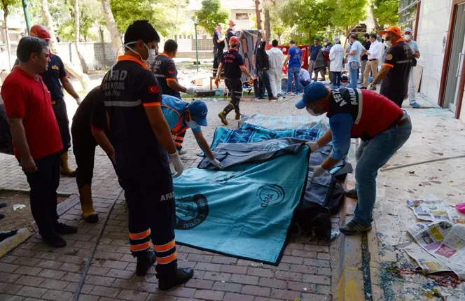 Al menos 30 muertos en atentado suicida de Turquía 