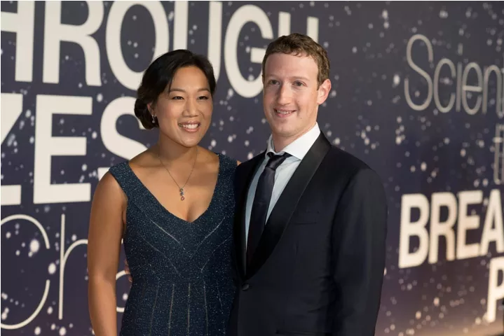 Mark Zuckerberg, fundador de Facebook, será padre de una niña