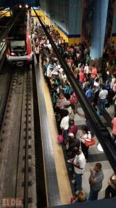 Otro incidente en el Metro de Santo Domingo deja varadas a decenas de usuarios