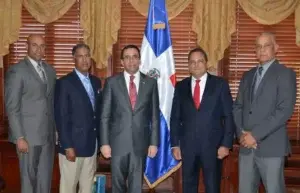 Andrés Navarro propone desarrollar agenda común entre Cancillería y peloteros dominicanos de MLB