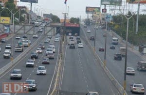 Obras Públicas cerrará carril de la John Kennedy sobre la avenida Luperón