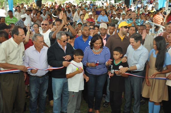 La  UERS amplía redes de suministro de electricidad a comunidades de Santiago Rodríguez
