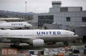 United Airlines reanuda vuelos tras dos horas suspendidos por un fallo