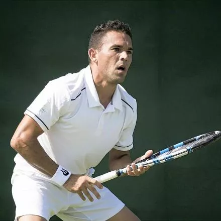 Víctor Estrella enfrentó al número 4 del mundo Stan Wawrinka.