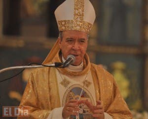 Ejecutivo felicita al cardenal López Rodríguez por sus 55 años de ordenación sacerdotal