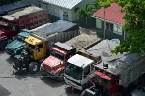 Equipos fueron detenidos por extracción materiales