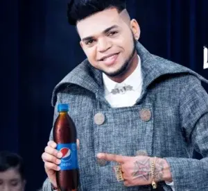 Famosos en la  campaña de Pepsi