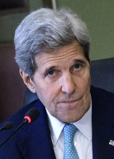 Kerry sigue defensa de convenio con Irán