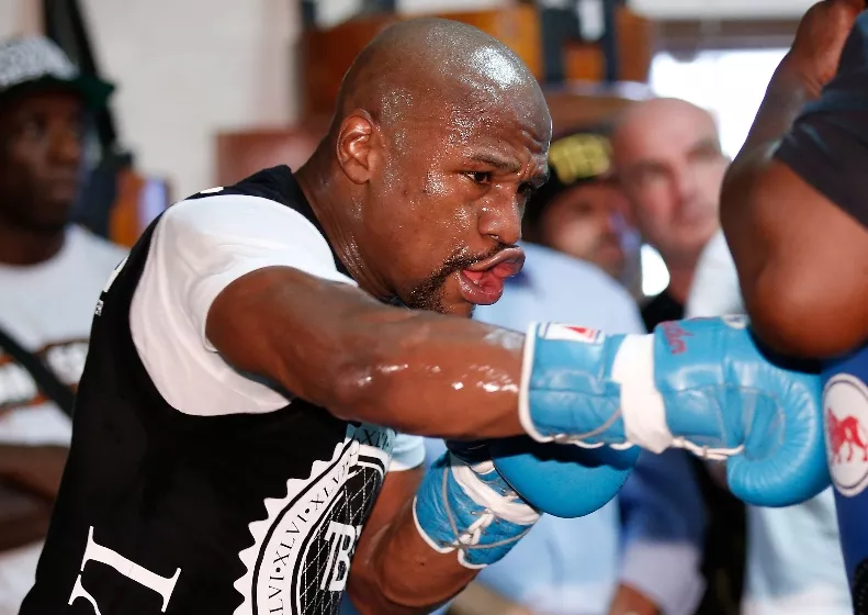 Floyd confirma pelea con Berto