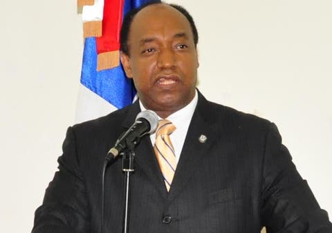 Diputado Elpidio Báez denuncia que armas y celulares robados son llevados a Haití por una banda criminal