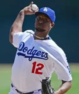 Dodgers activan a dominicano Juan Nicasio;  bajan a Yimi García