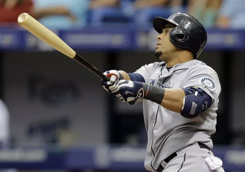 Nelson Cruz da jonrón 39; Marte liga dos  hits