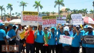 Técnicos en educación amenazan iniciar una  huelga indefinida