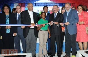 Presidente Medina  inaugura 22 centros educativos en 15 provincias