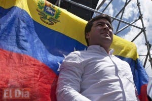 Trasladan opositor venezolano Ceballos a residencia bajo arresto domiciliario