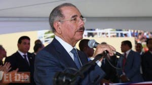 Danilo Medina anuncia construcción carretera Yaguate – La Sierra