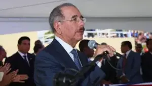 Danilo Medina anuncia construcción carretera Yaguate – La Sierra