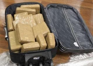 Pasajero «olvida» maleta con 16 kilos de cocaína en el aeropuerto Las Américas