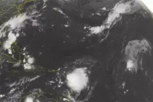 Tormenta Erika se fortalece antes de llegar a PR, pasaría el viernes por RD