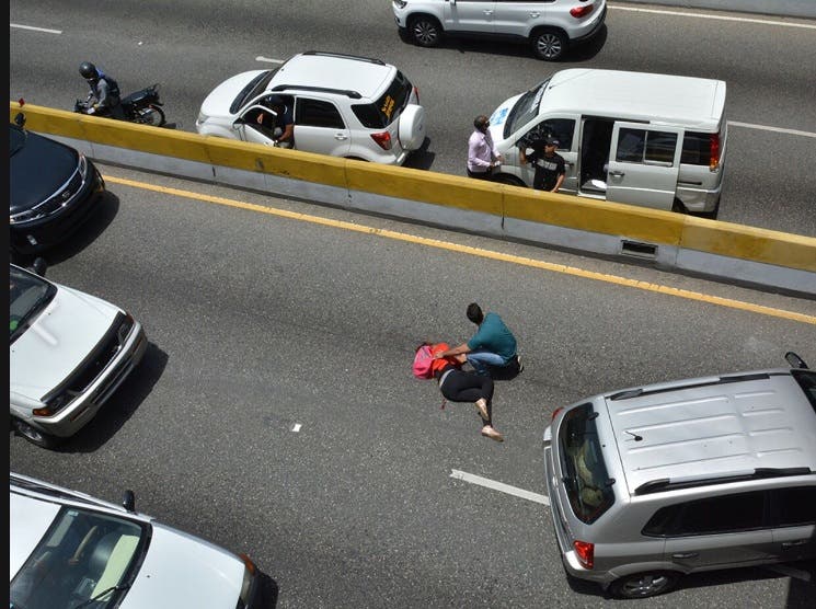 Joven que intentó suicidarse permanece bajo estricta vigilancia   