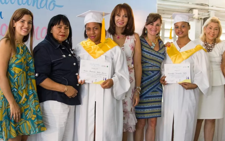 La Fundación Pediátrica realiza primera graduación