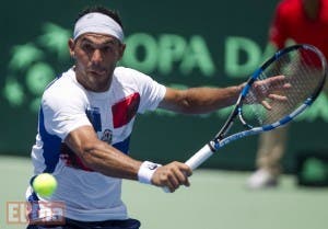 Víctor Estrella sube un punto en el ranking de ATP