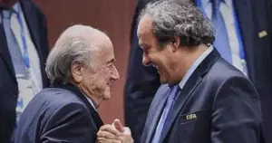 Blatter dice que el pago que hizo a Platini fue “un acuerdo de caballeros»