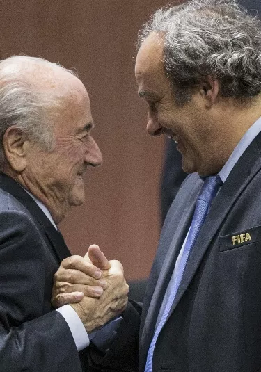 Futuro de Blatter y   Platini está muy oscuro