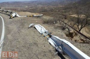 Al menos 4 muertos y 12 heridos tras caída de autobús en barranco en Perú