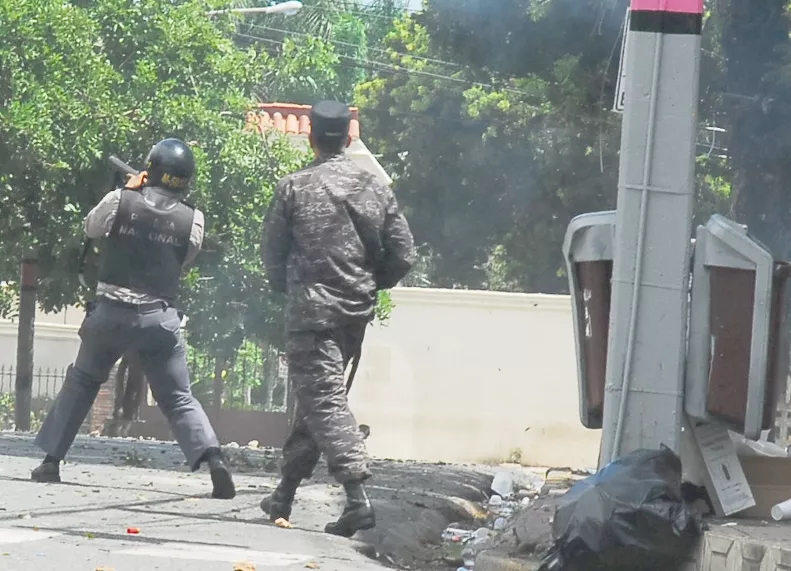 UASD mantiene docencia, pese a protesta grupal