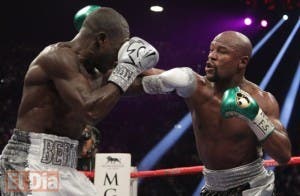 Mayweather gana por decisión a Berto en último combate